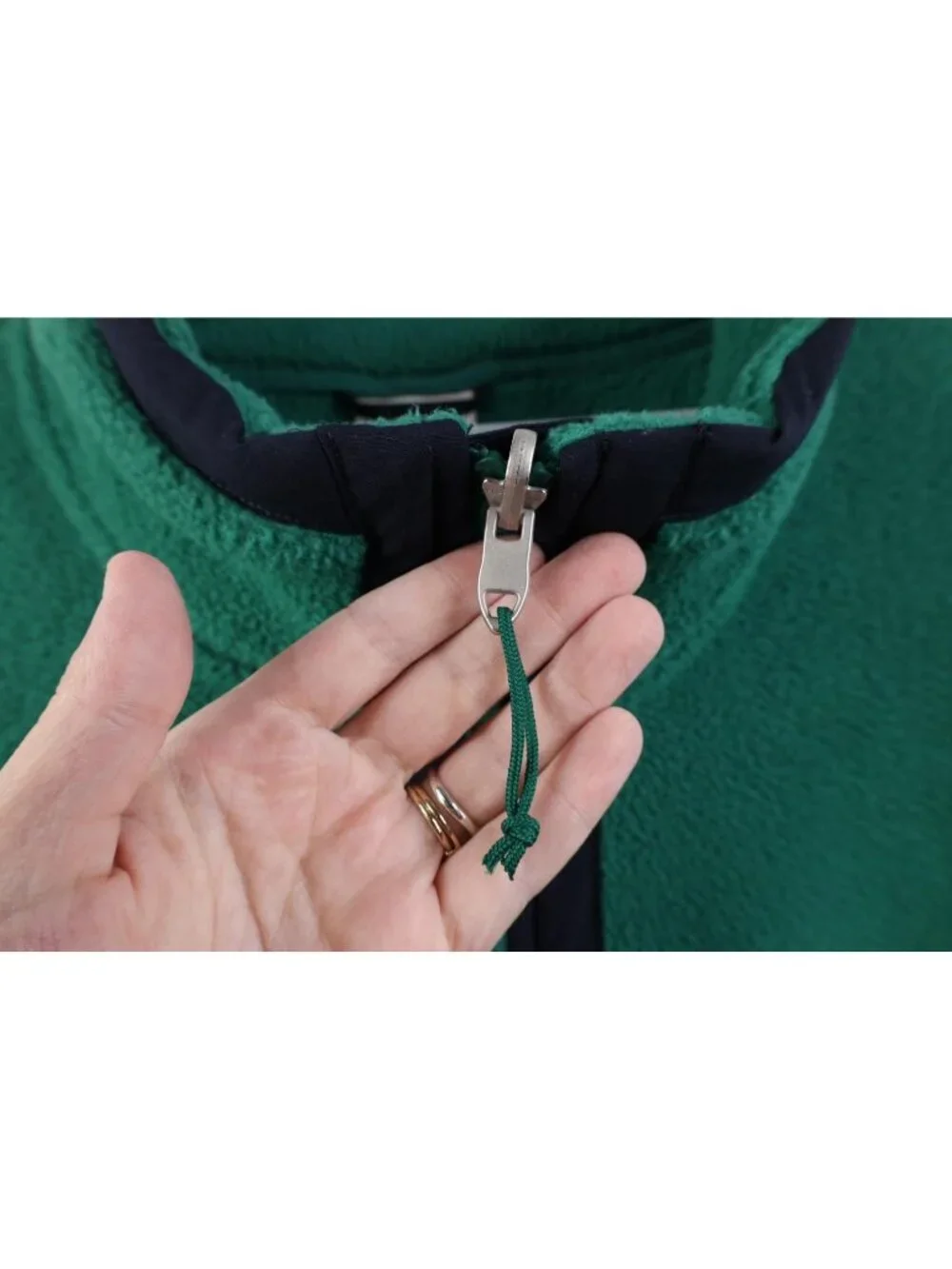 The North Face Mens 2XL Spell Out Carbondale Fleece Full Zip Vest Jacket Green